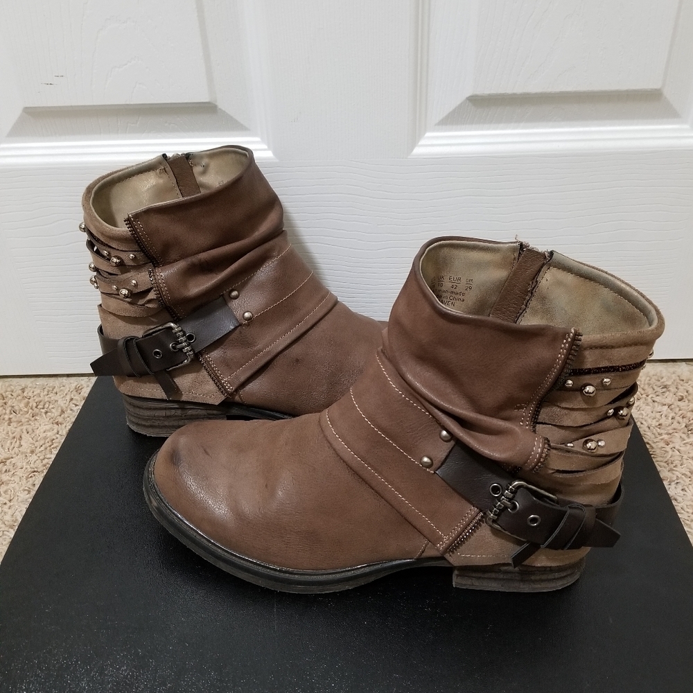 Fergalicious, Fashion Boot, Women's Size 12, Brown